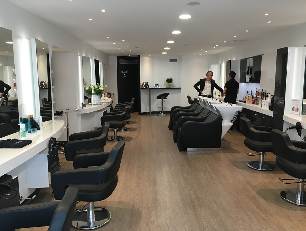 Salon de coiffure intérieur